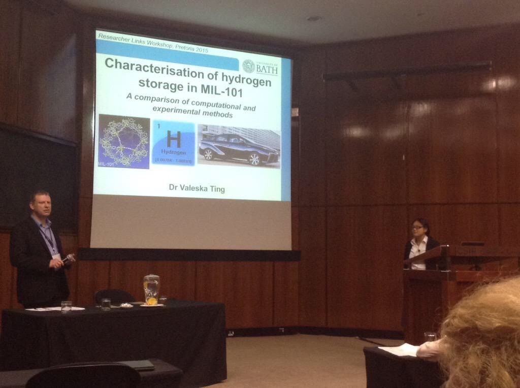 Dr Valeska Ting presenting her work on characterisation of hydrogen storage in MIL-101