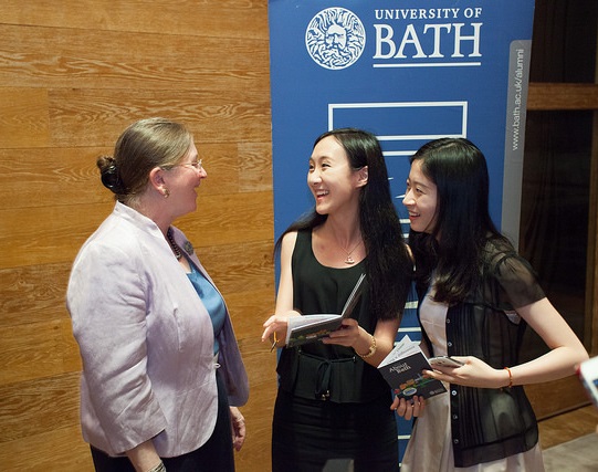 Vice-Chancellor meets alumni in Shanghai