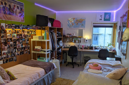 An example of a shared room in Woodland Court