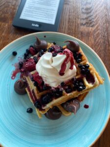 waffle cream fruit and cream